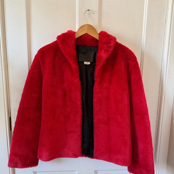 Vintage GUESS Made in Italy Red Faux Fur Coat Size Medium - Picture 1 of 7